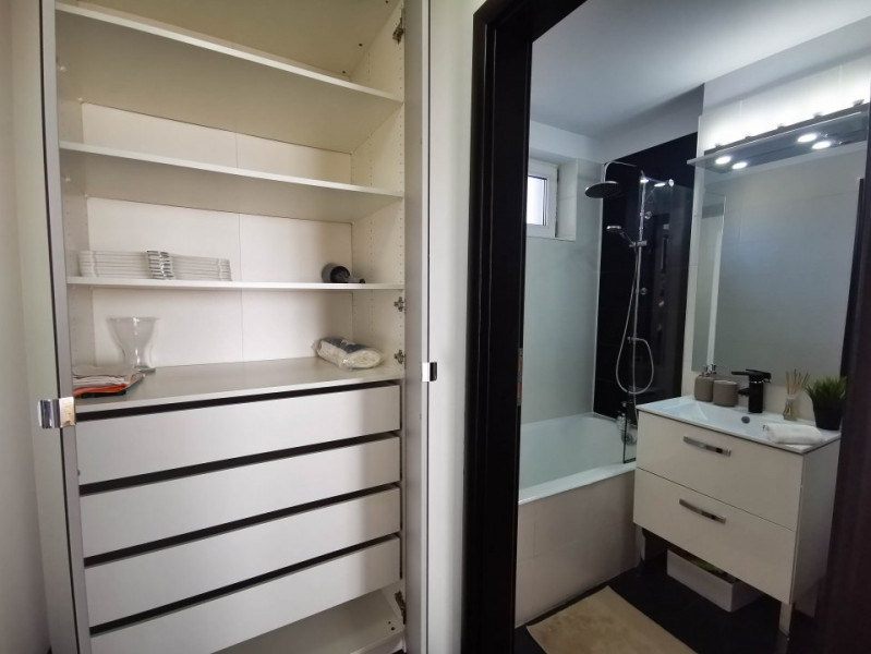 Apartament SUPERB 2 camere de inchiriat, Pajura