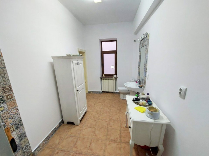 Vanzare apartament in vila, ultracentral Unirii