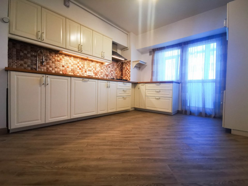 Apartament DEOSEBIT 2 camere de vanzare, Nerva Traian 0% Comision