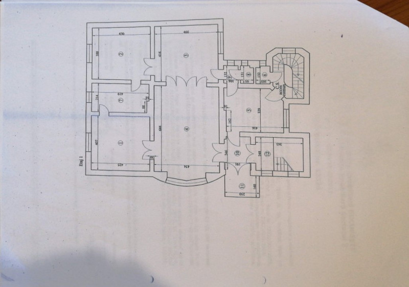 Inchiriere apartament 4 camere in vila, curte si parcare, ultracentral Unirii