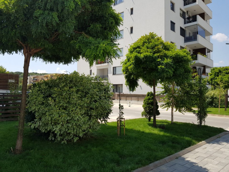 Apartament DEOSEBIT 2 camere si curte proprie de inchiriat Baneasa, Greenfield