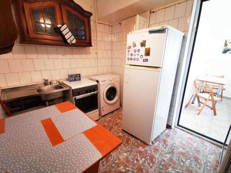 Garsoniera spatioasa si renovata de inchiriat, aproape de Mega Mall