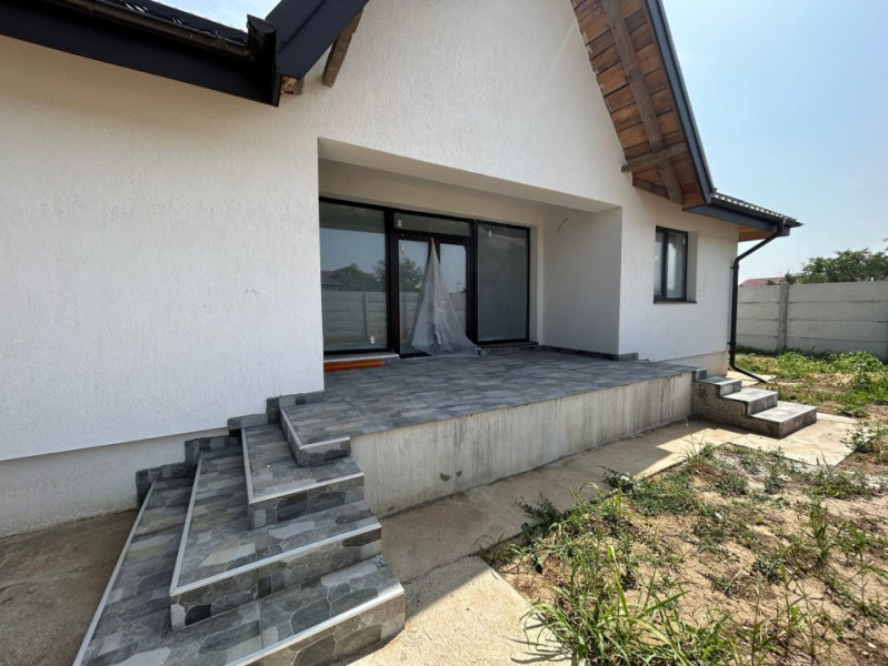 Casa de vanzare, rate dezvoltator, 4 camere, 400m teren, Domnesti, central