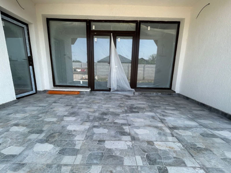 Casa de vanzare, rate dezvoltator, 4 camere, 400m teren, Domnesti, central