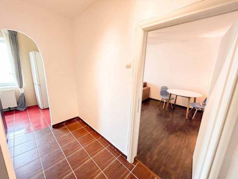 Garsoniera de vanzare, SPATIOASA, RENOVATA, MOBILATA, UTILATA, Gorjului