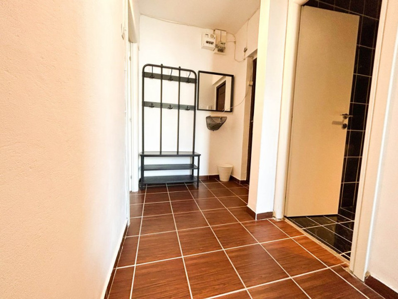 Garsoniera de vanzare, SPATIOASA, RENOVATA, MOBILATA, UTILATA, Gorjului