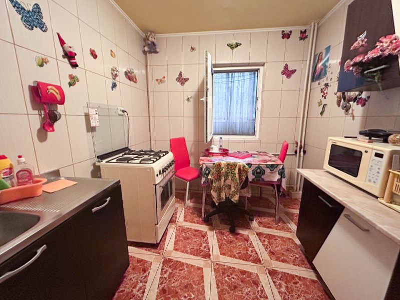 Apartament de vanzare cu 2 camere, Etaj 1 din 4, decomandat, Gorjului