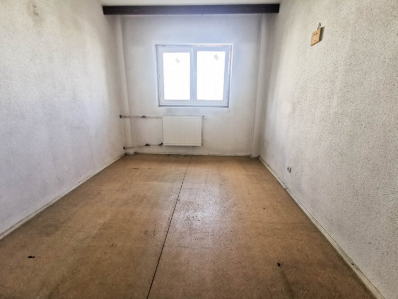Apartament 3 camere de vanzare  2 bai, 2 balcoane, zona Vitan Comision 0