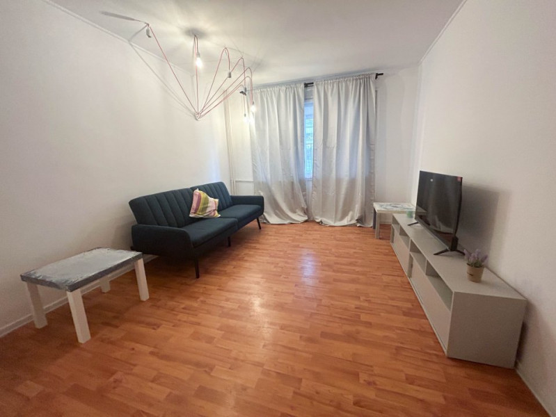 Vanzare apartament 2 camere RENOVAT, Bloc izolat termic, Pasaj Doamna Ghica