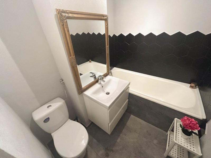 Vanzare apartament 2 camere RENOVAT, Bloc izolat termic, Pasaj Doamna Ghica