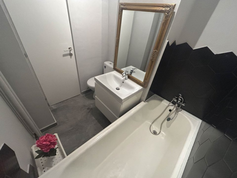Vanzare apartament 2 camere RENOVAT, Bloc izolat termic, Pasaj Doamna Ghica