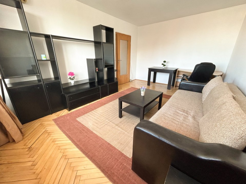 Inchiriere apartament cu 3 camere, Valea Oltului