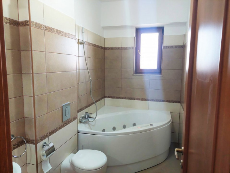 Inchiriere apartament 3 camere si loc parcare Aviatiei