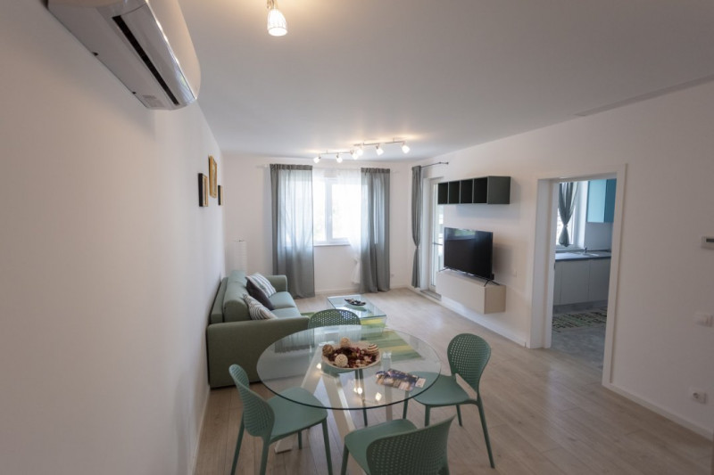 Inchiriere apartament modern si loc parcare, New Point Pipera