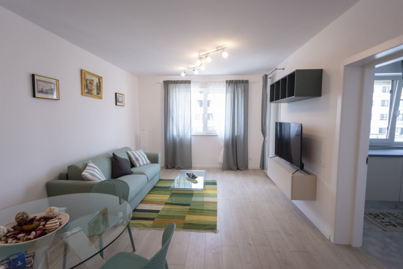 Inchiriere apartament modern si loc parcare, New Point Pipera