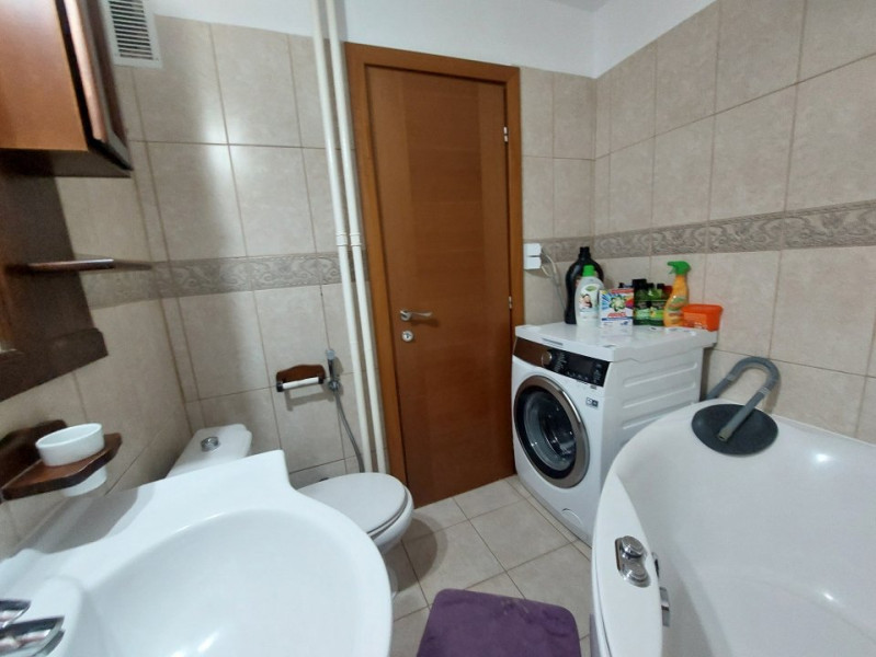 Inchiriere apartament 3 camere, Metrou Dristor 1