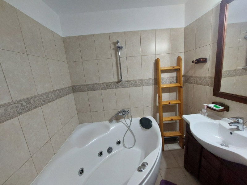 Inchiriere apartament 3 camere, Metrou Dristor 1