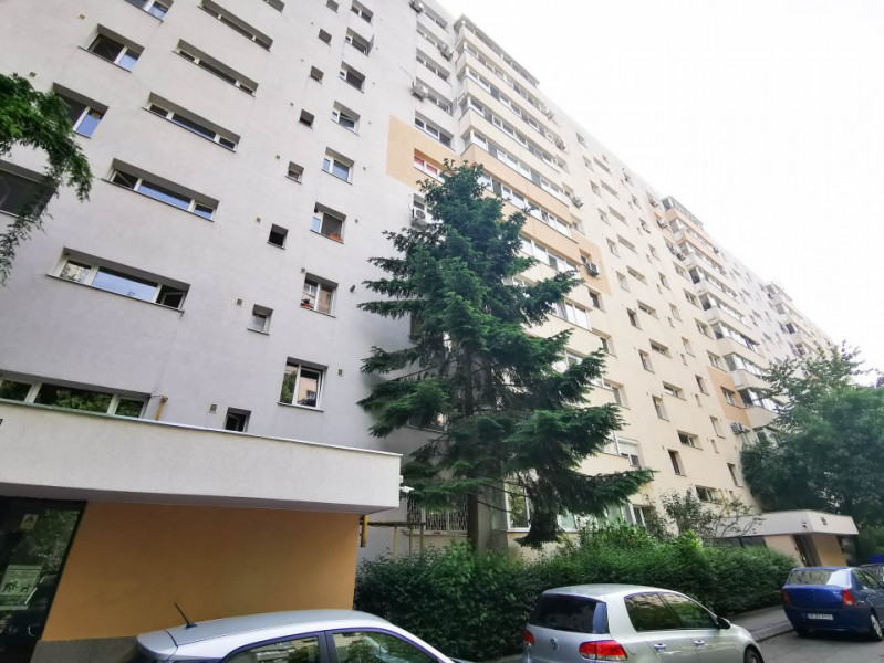 Apartament 3 camere de vanzare cu centrala proprie, Titan, Parc IOR