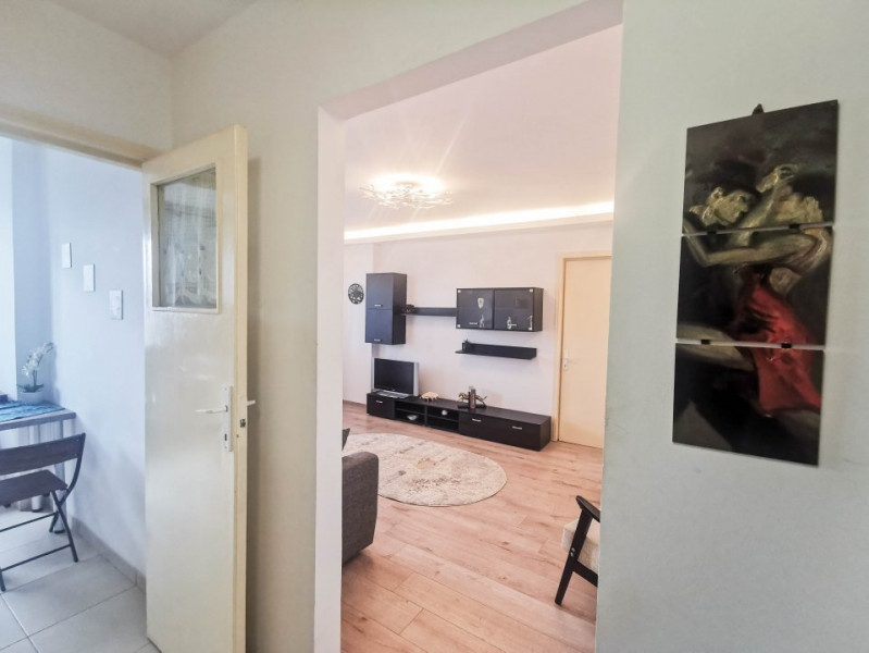Apartament luminos si cochet de inchiriat intre Unirii si Parc Tineretului