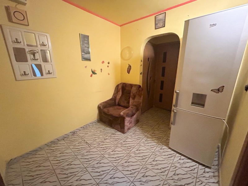 Apartament cu 2 camere, Etaj 3/4, decomandat, Gorjului