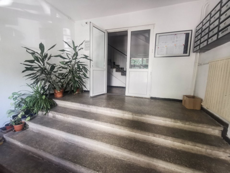 Apartament 2 camere super spatios, modern, luminos si renovat, zona Decebal