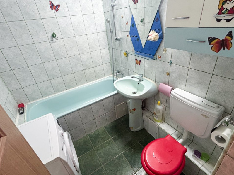 Vanzare apartament cu 2 camere, Etaj 1 din 4, decomandat, Gorjului