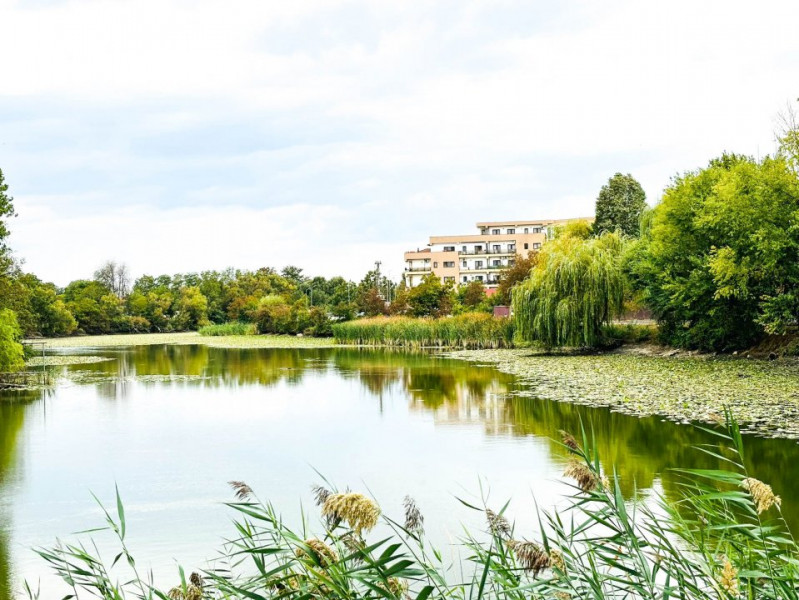 2 camere vedere spre lacul de nuferi din Chitila, loc de parcare subteran