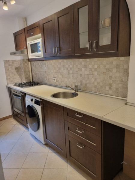 Inchiriere apartament cochet pe Calea Victoriei