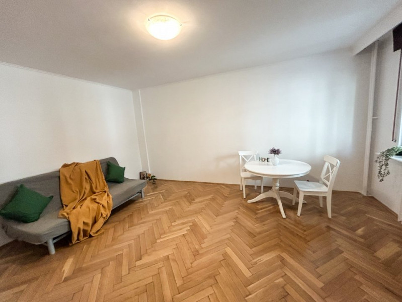 Vanzare apartament Calea Victoriei intersectie cu Calea Grivitei