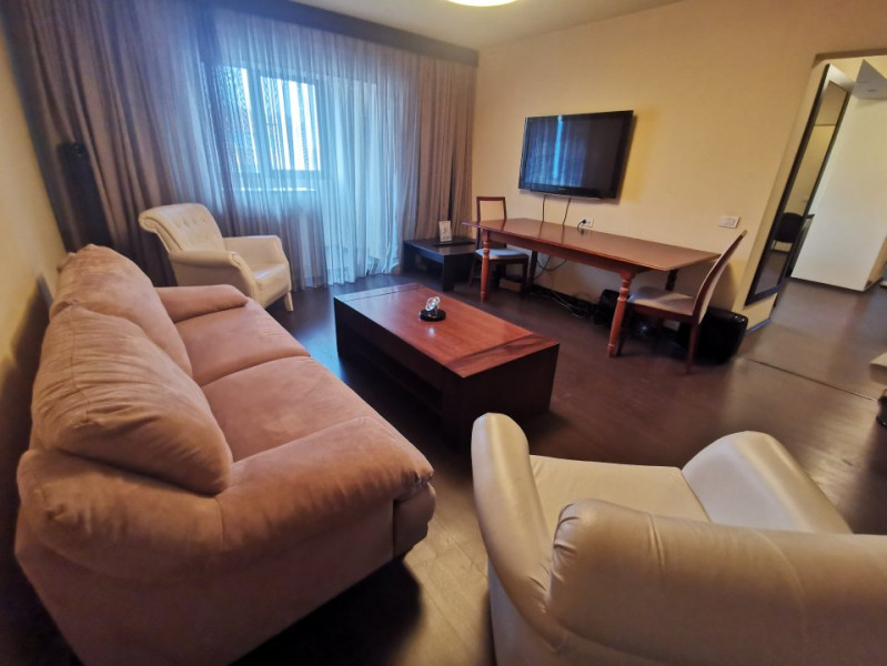 Apartament Spațios cu 3 Camere și 3 Balcoane – Lângă Mall Vitan, 87 mp