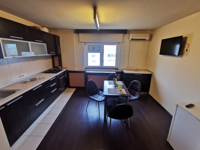 Apartament Spațios cu 3 Camere și 3 Balcoane – Lângă Mall Vitan, 87 mp