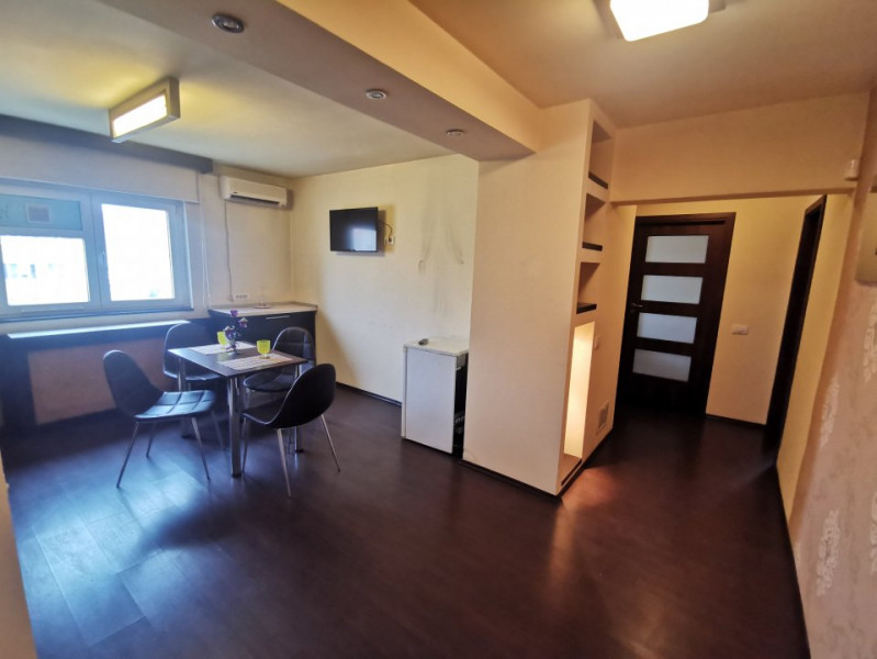 Apartament Spațios cu 3 Camere și 3 Balcoane – Lângă Mall Vitan, 87 mp