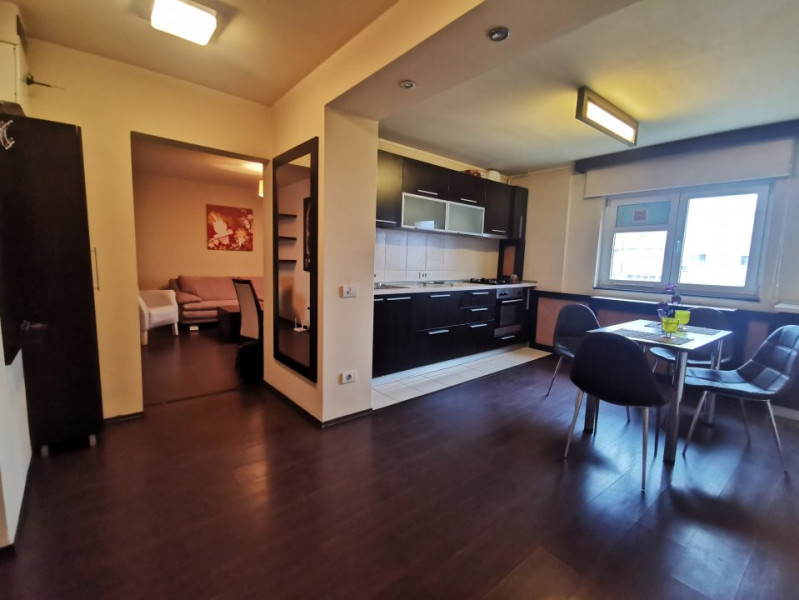 Apartament Spațios cu 3 Camere și 3 Balcoane – Lângă Mall Vitan, 87 mp