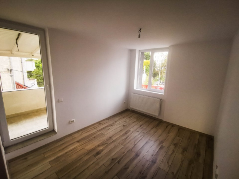 Apartament 3 camere de vanzare cu terasa 30 mp, bloc nou Brancoveanu