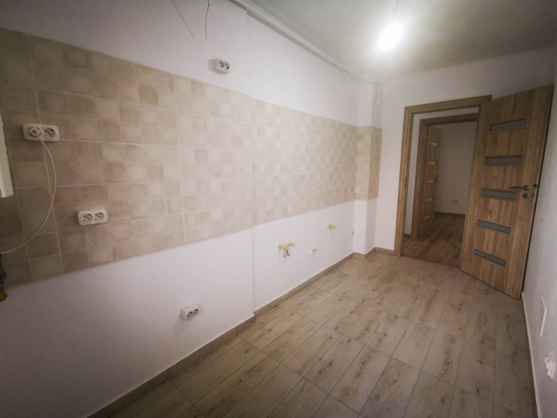 Apartament 3 camere de vanzare cu terasa 30 mp, bloc nou Brancoveanu