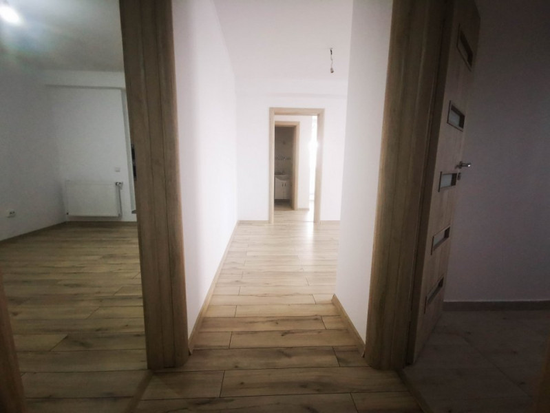 Apartament 3 camere de vanzare cu terasa 30 mp, bloc nou Brancoveanu