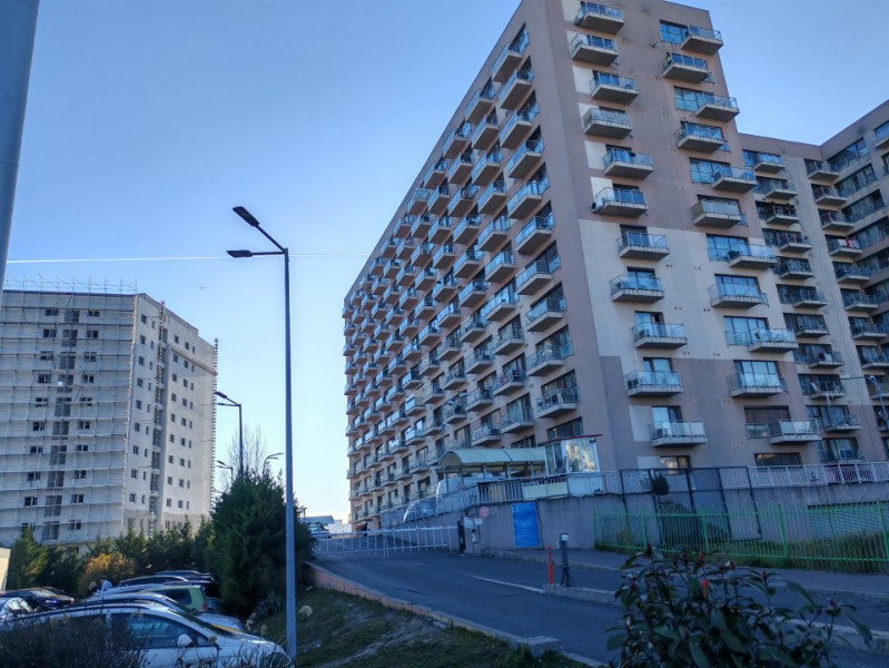 Vanzare apartament doua camere in Complex Rasarit de soare