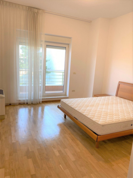 Inchiriere apartament patru camere langa Herastrau