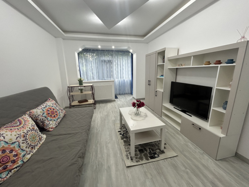 Apartament 3 camere de inchiriat la 10 min de metroul Raul Doamnei