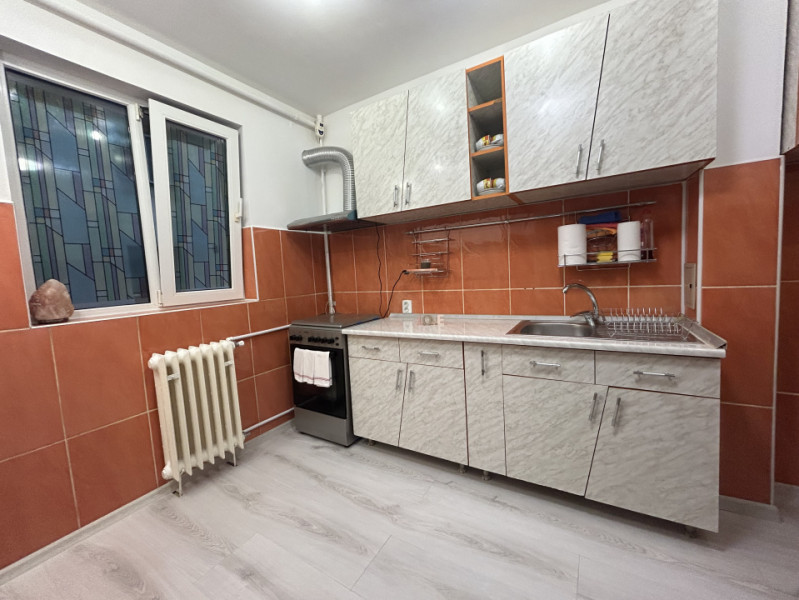 Apartament 3 camere de inchiriat la 10 min de metroul Raul Doamnei