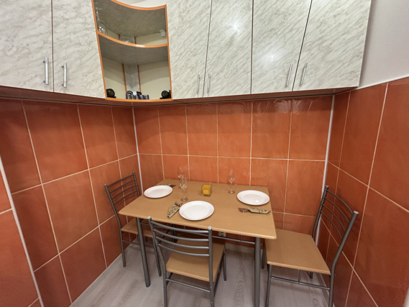Apartament 3 camere de inchiriat la 10 min de metroul Raul Doamnei