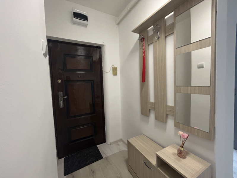 Apartament 3 camere de inchiriat la 10 min de metroul Raul Doamnei