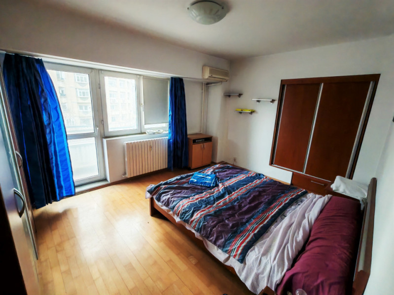 Vanzare apartament 4 camere zona Decebal-Unirii