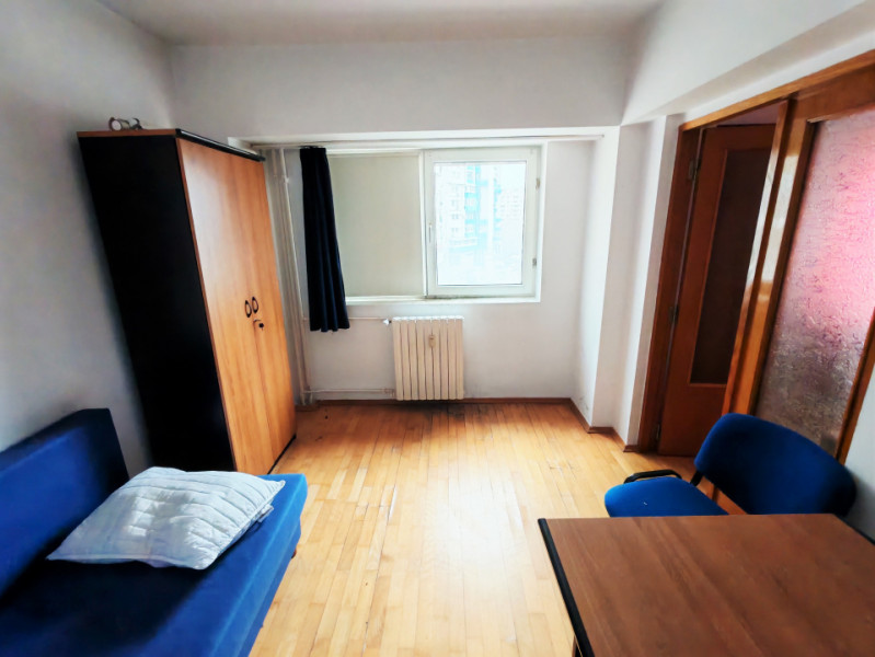 Vanzare apartament 4 camere zona Decebal-Unirii