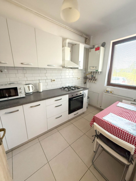 Apartament 2 camere de vânzare – Cartierul Solar, Metalurgiei, loc parcare 