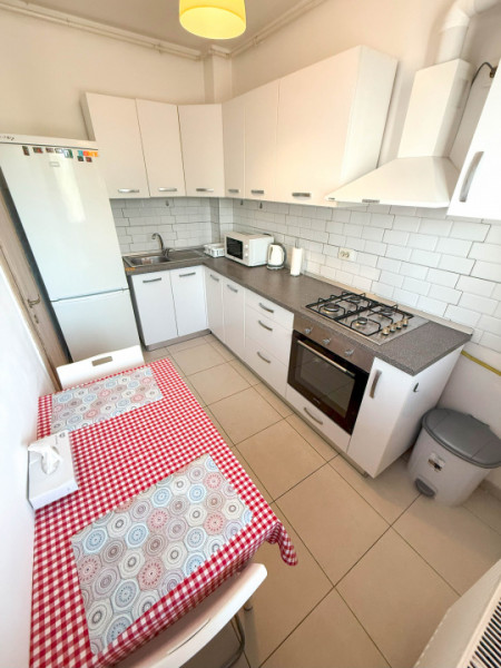 Apartament 2 camere de vânzare – Cartierul Solar, Metalurgiei, loc parcare 