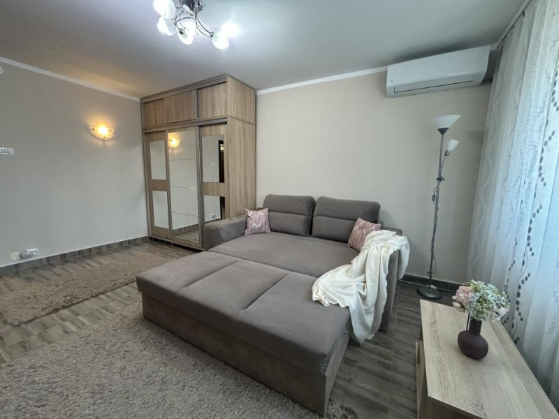 Garsoniera cocheta cu parcare in Titan, la 15 minute de metrou