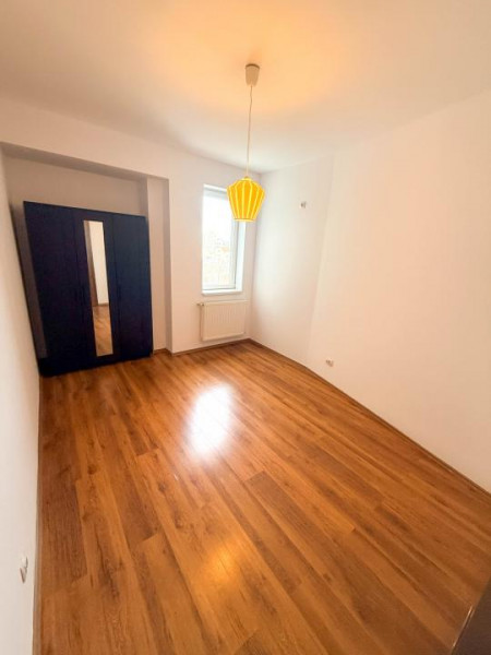 3 camere Central | 2 băi | Parcare | Semimobilat modern | Bloc 2014 | Liniște