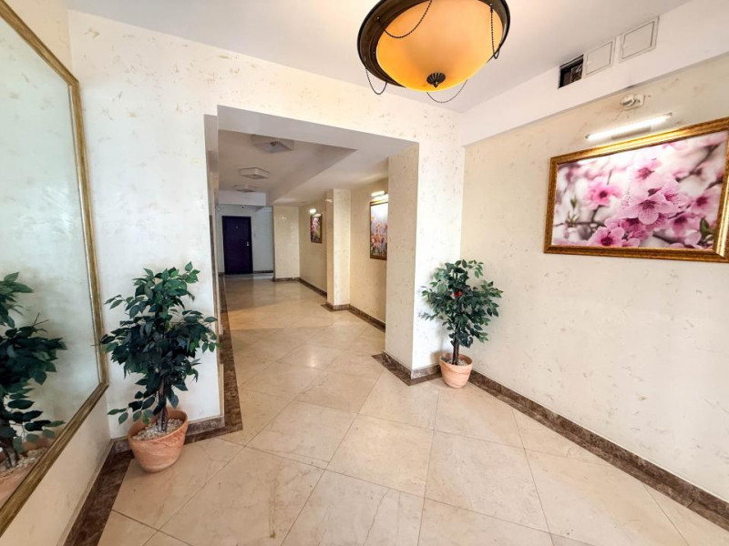 3 camere Central | 2 băi | Parcare | Semimobilat modern | Bloc 2014 | Liniște