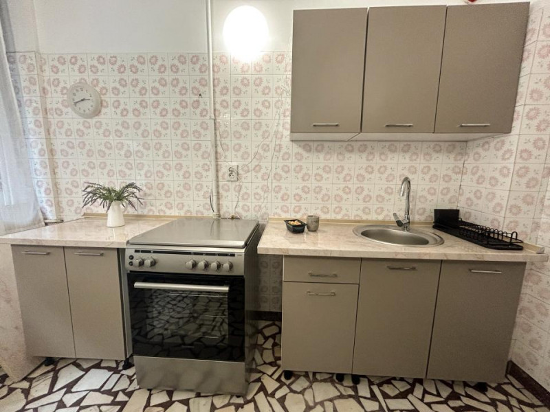 Vanzare apartament 2 camere, 70mp, Calea Victoriei cu Calea Grivitei